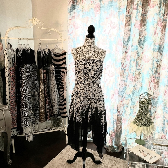 White House Black Market Dresses & Skirts - WHITE HOUSE BLACK MARKET DRESS